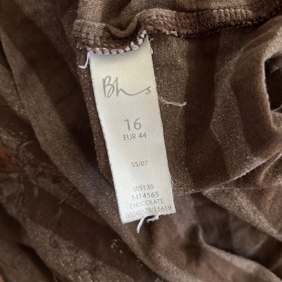 Brown Long Sleeve - Picture 9 of 9